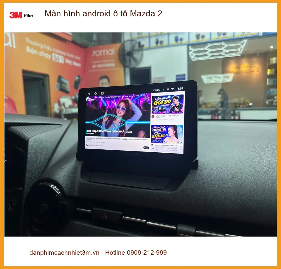Anh Minh lắp màn hình Android ô tô Mazda 2 tại Quận 12 để nâng cấp giải trí. ảnh thực tế 2
