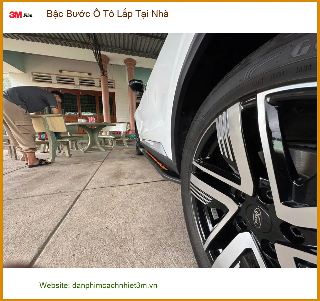Chị Linh Chi lắp bậc bước ô tô Mazda CX-5 tại nhà Quận Thủ Đức ảnh thực tế 3
