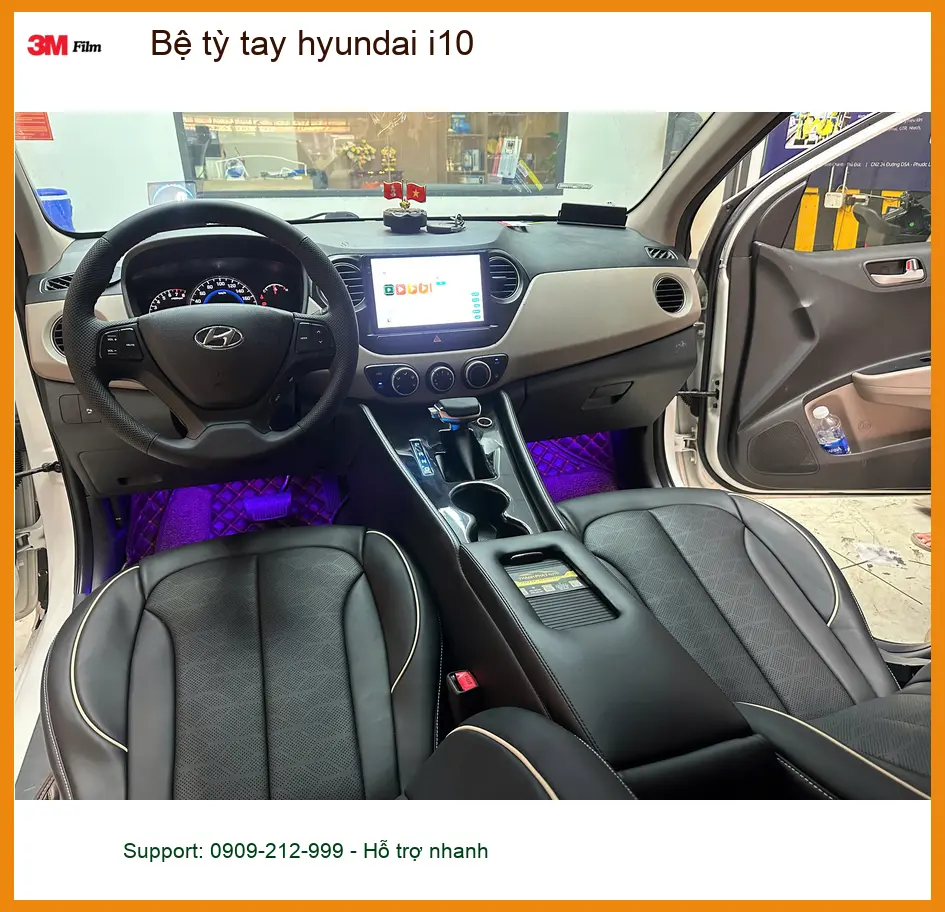 Anh Cường lắp bệ tỳ tay Hyundai i10 tại Quận 4 để lái xe đường dài đỡ mỏi tay