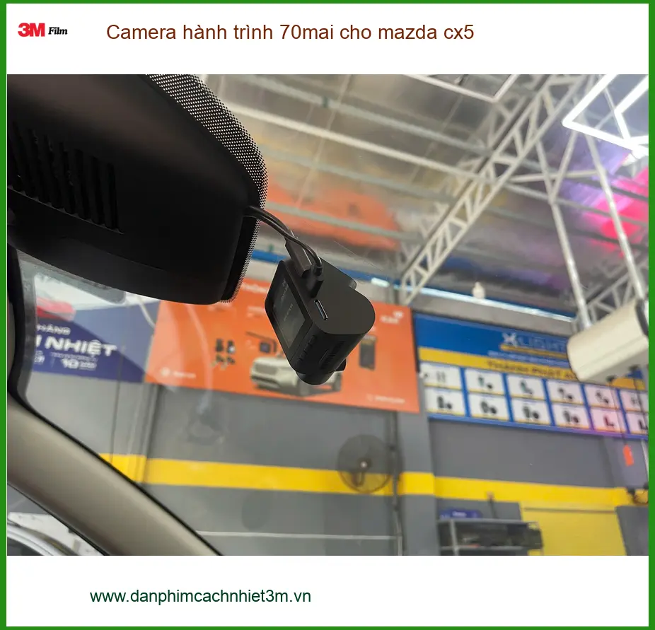 Anh Tùng lắp Camera hành trình 70mai Mazda CX-5 tại Quận 4 uy tín ảnh thực tế 2