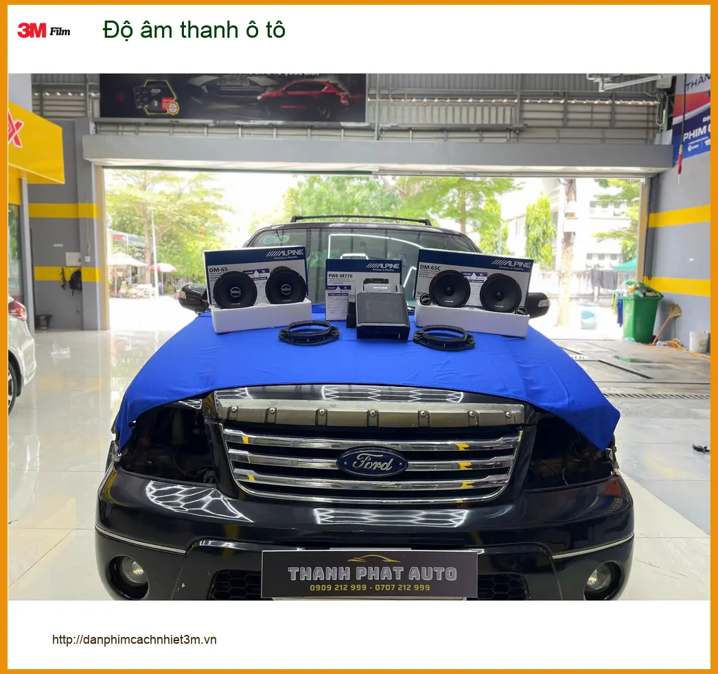 Chị Mai độ âm thanh ô tô Toyota Camry tại Quận Gò Vấp để âm nhạc sống động hơn