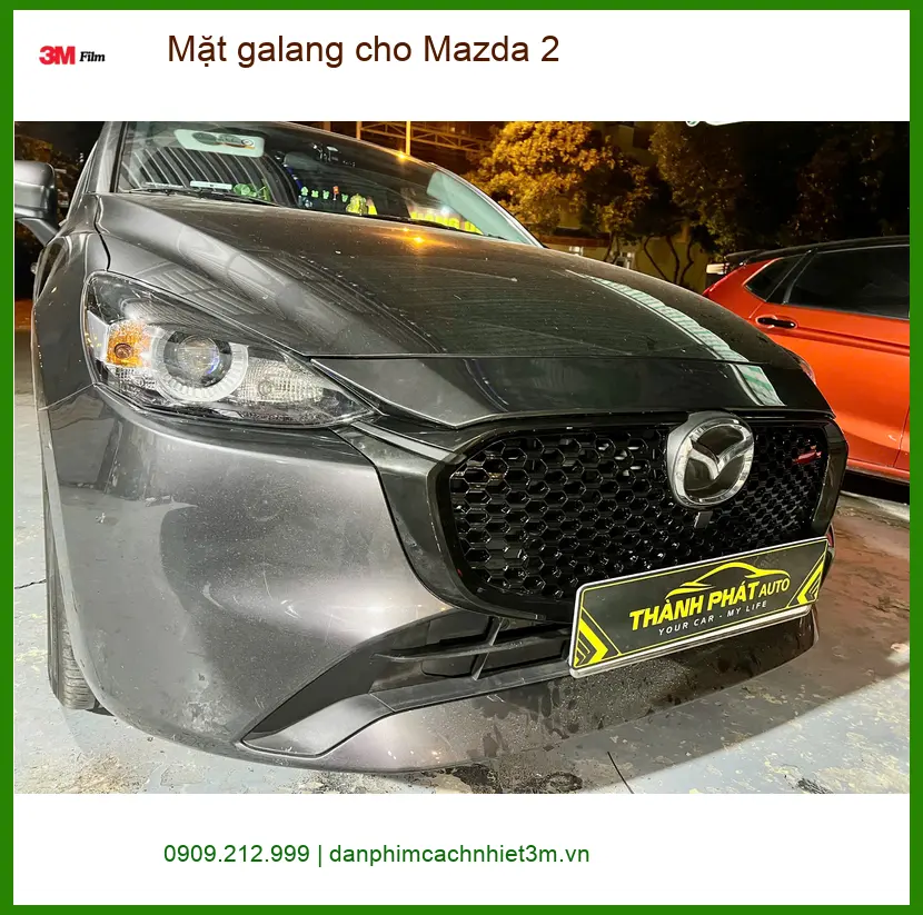 Chị Thanh độ mặt galang cho Mazda 2 tại Quận Thủ Đức để xe trông thể thao hơn