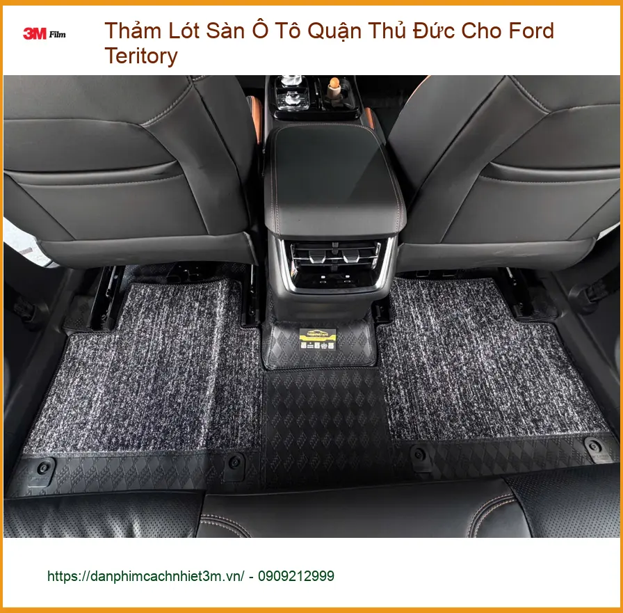 Anh Tùng lắp thảm lót sàn ô tô Ford Territory ở Thủ Đức vì thảm cũ khó vệ sinh ảnh thực tế 5