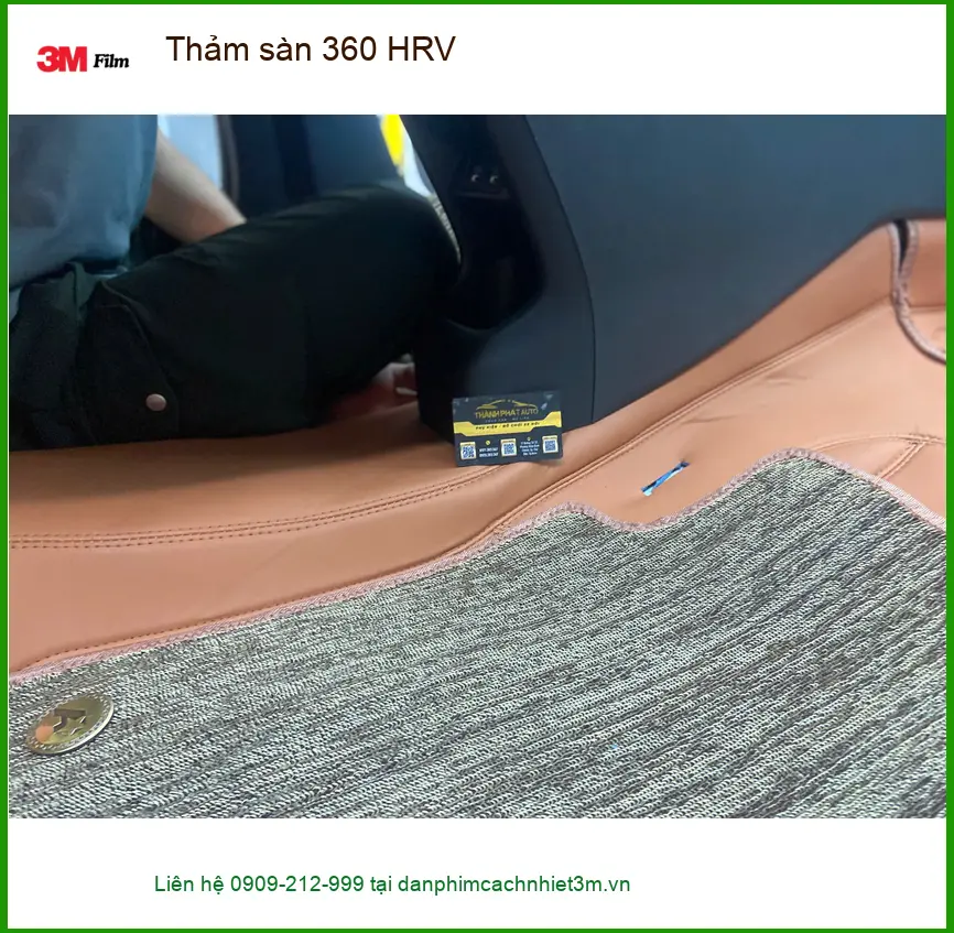 Anh Trọng lắp thảm sàn 360 HRV tại Quận 1 để nội thất xe luôn sạch sẽ ảnh thực tế 4